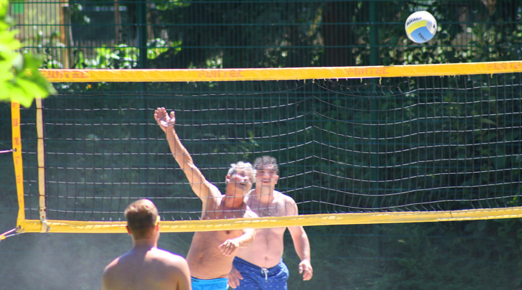 Beachvolleyball-Feld Spaßbad faMos Freibad Mosbach